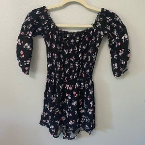 Hollister romper